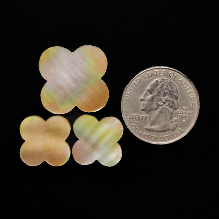 Mother Of Pearl Clover Carving Set