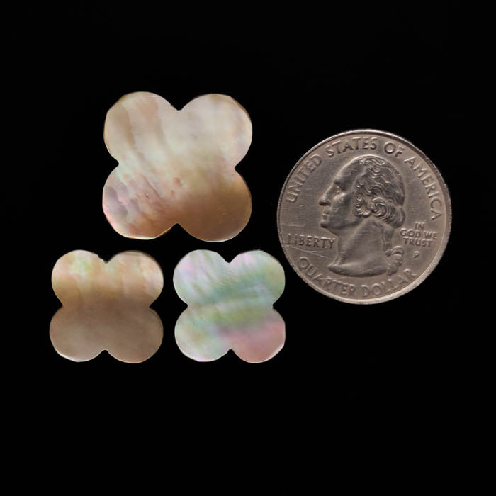 Mother Of Pearl Clover Carving Set