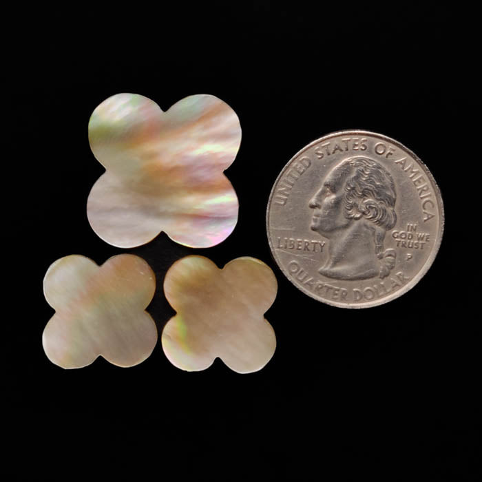 Mother Of Pearl Clover Carving Set