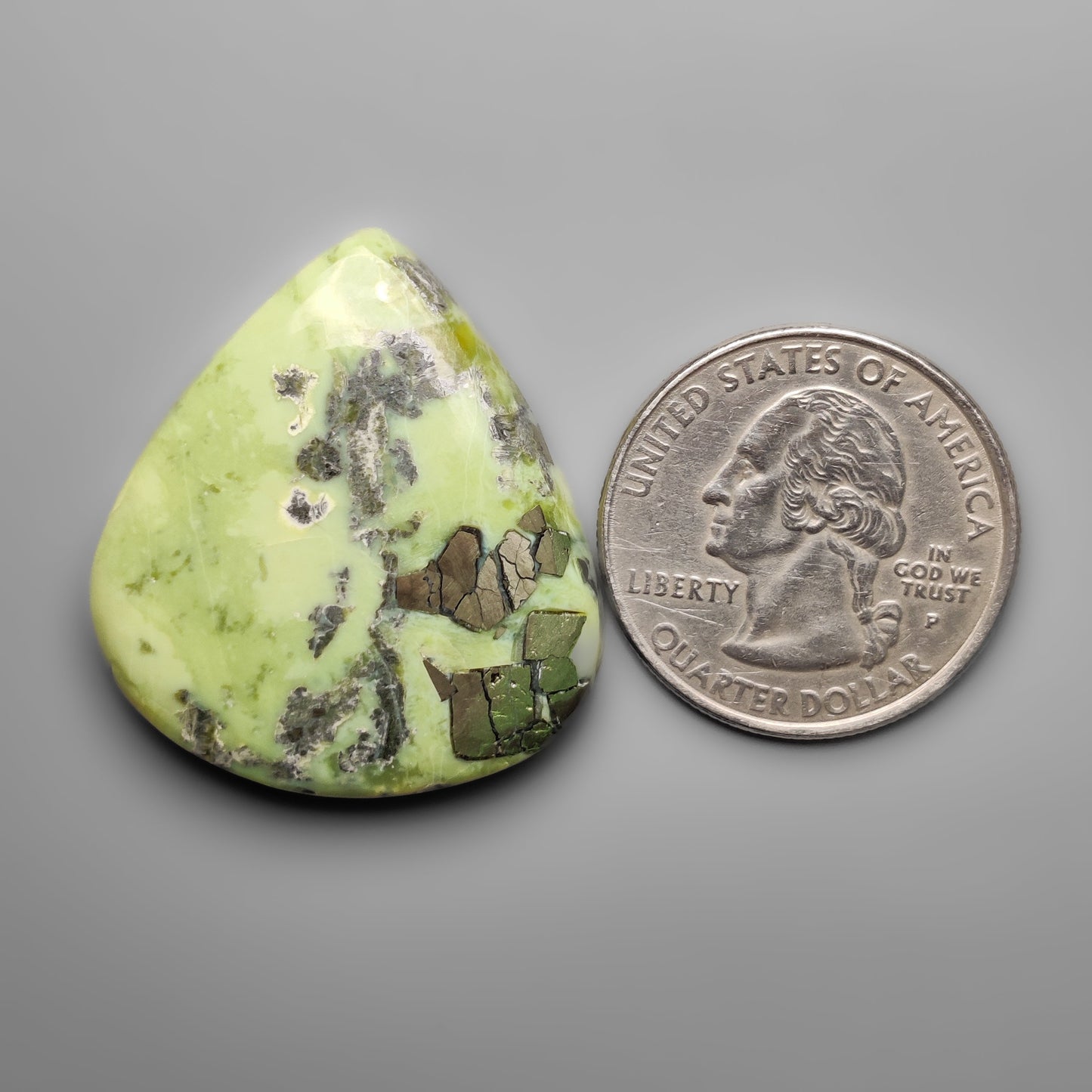 Serpentine,Pyrite