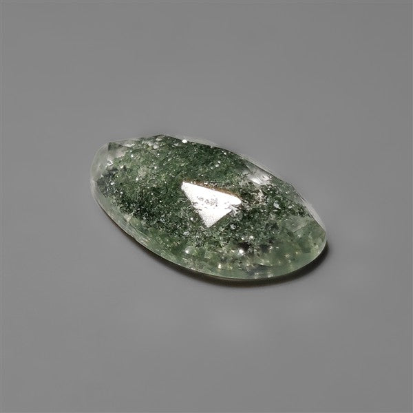 Chlorite in Quartz Rose Cut