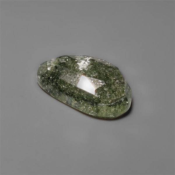 Chlorite in Quartz Rose Cut