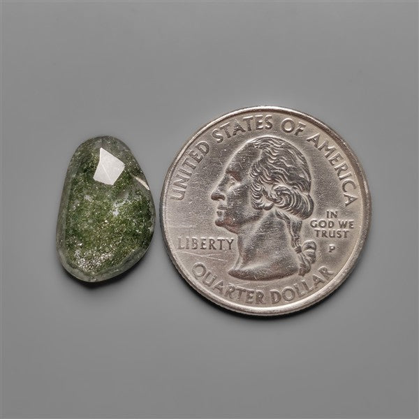 Chlorite in Quartz Rose Cut