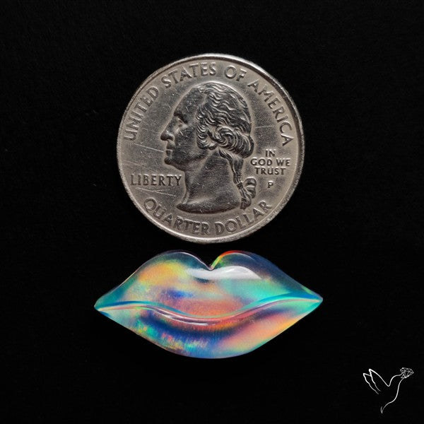Aurora Opal Doublet Lips Carving