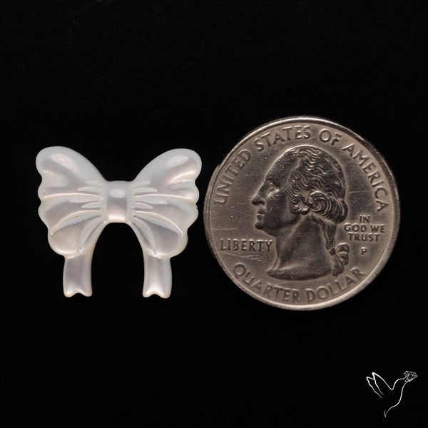 Mother Of Pearl Bow Tie Carving
