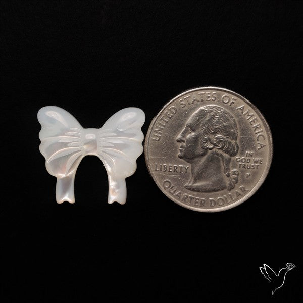 Mother Of Pearl Bow Tie Carving