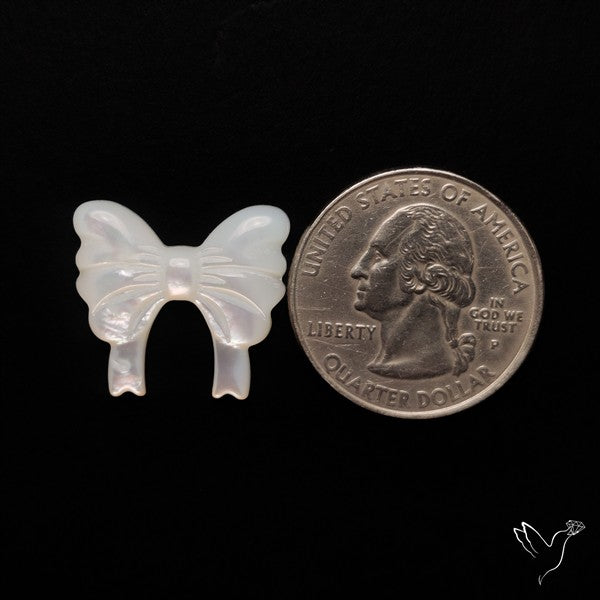 Mother Of Pearl Bow Tie Carving
