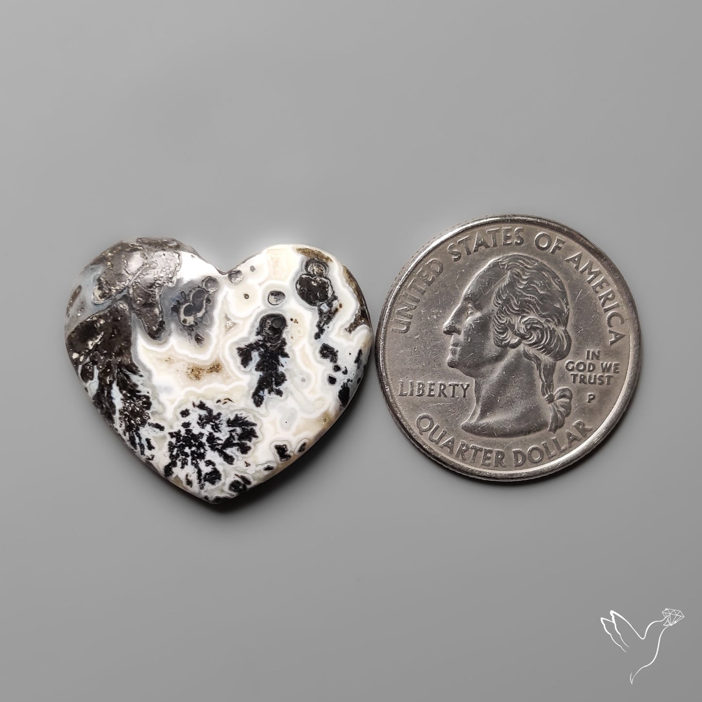 Dendritic Parallel Agate Heart Carving