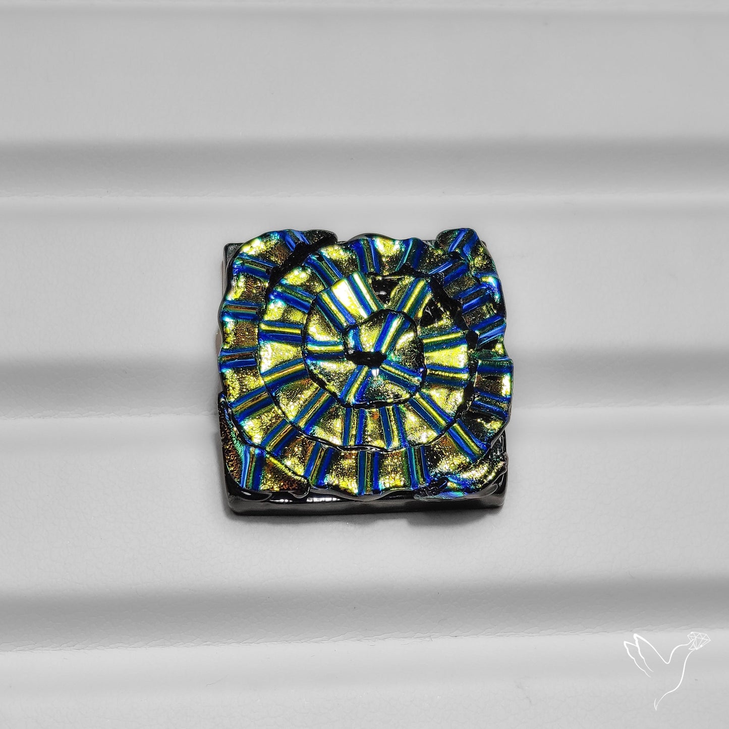 Dichroic Glass Artistic Spiral Carving