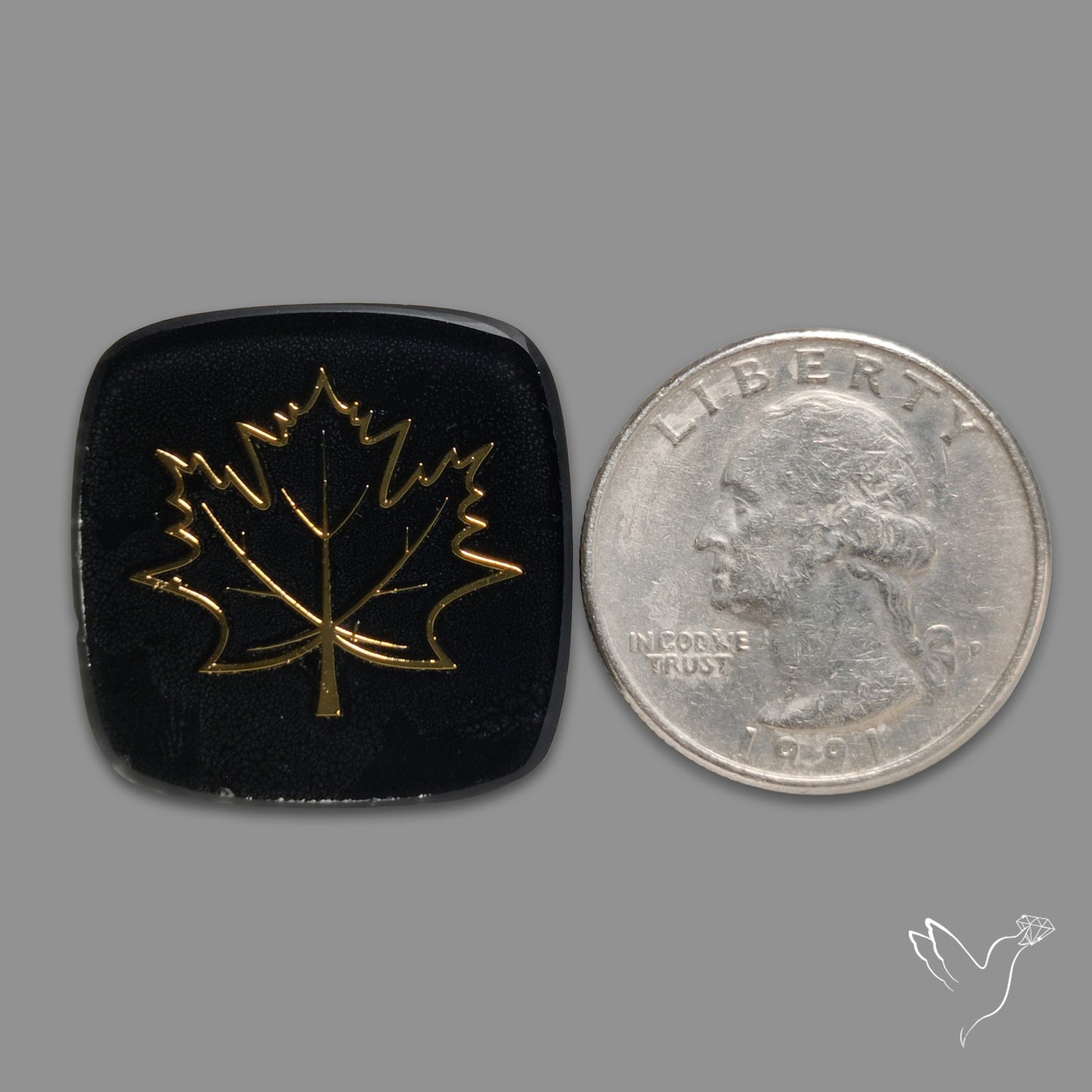 Metallic Inlay in Onyx Doublet with Quartz