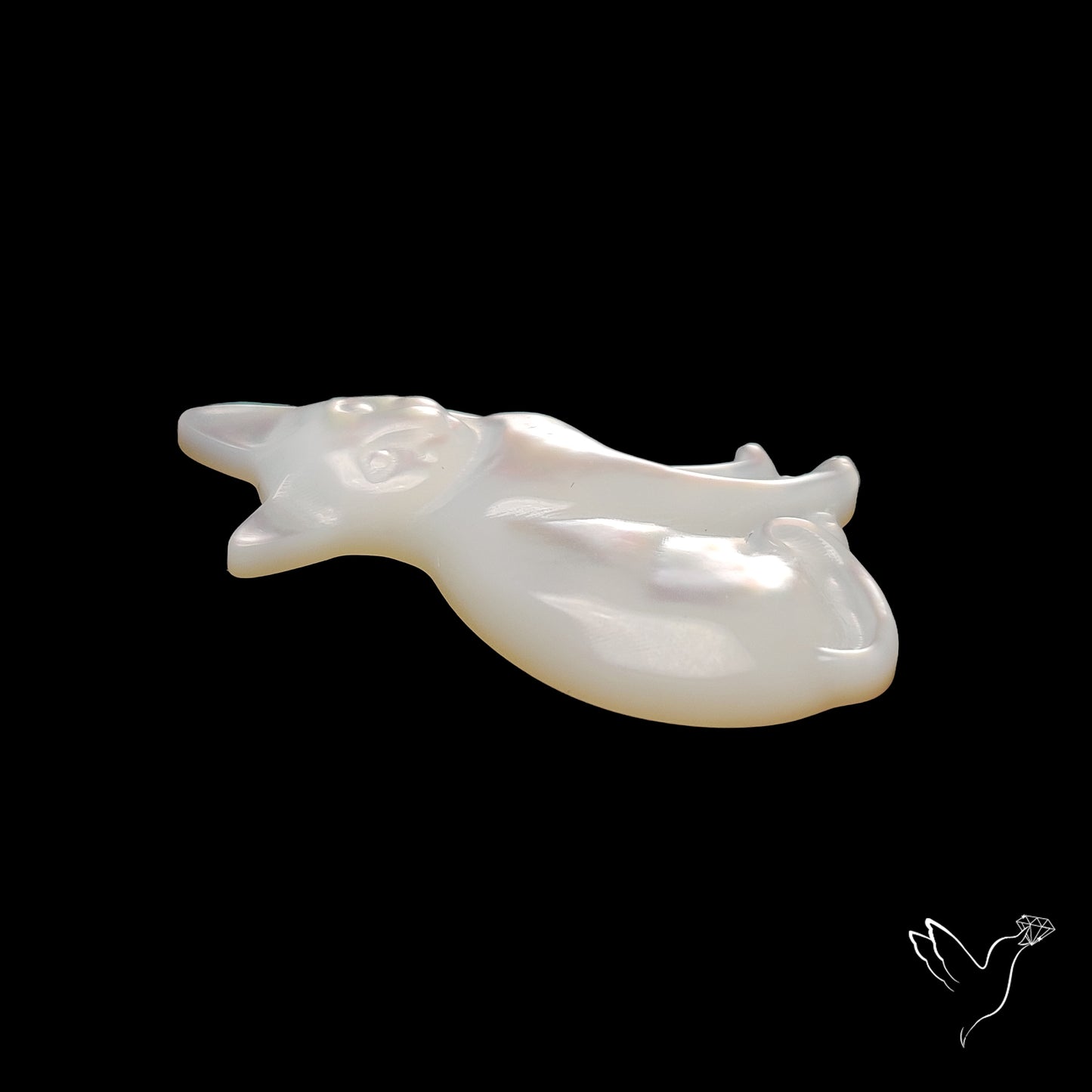 Mother Of Pearl Sitting Cat Carving