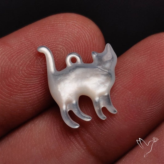 Mother Of Pearl Cat Carving