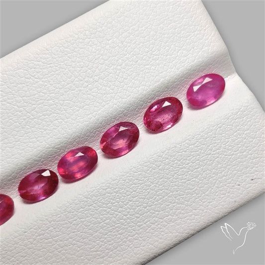 Chanthaburi Pink Sapphire Faceted Gemstone Set