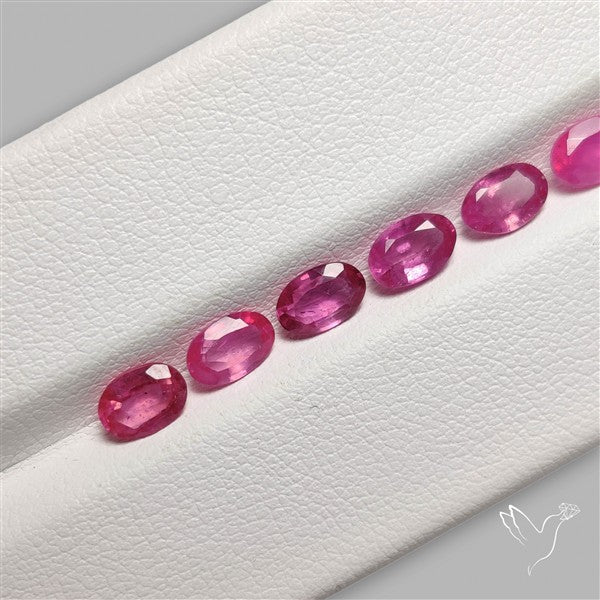 Chanthaburi Pink Sapphire Faceted Gemstone Set