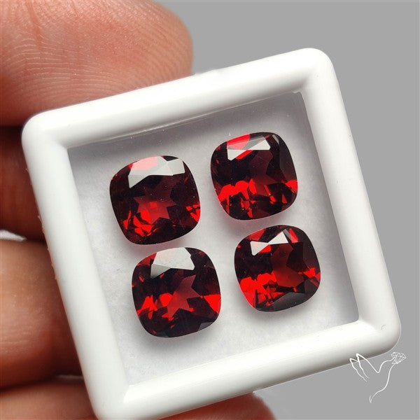 Red Almandine (Pyrope) Garnet Faceted Mozambique Garnet Gemstone Set