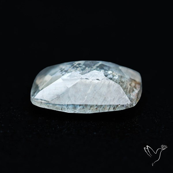 Moss Aquamarine with Rainbow Inclusions