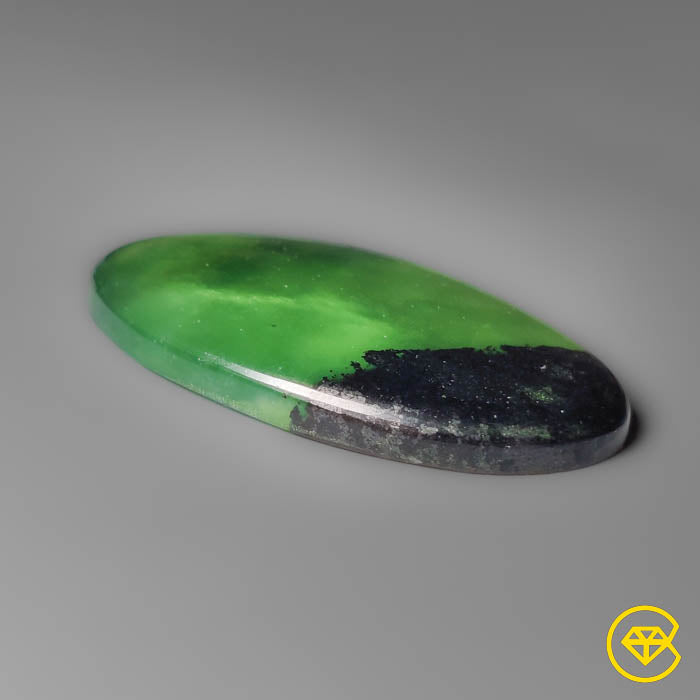 Bicolour Gemmy Serpentine Cabochon