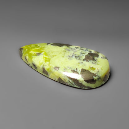 Serpentine,Pyrite