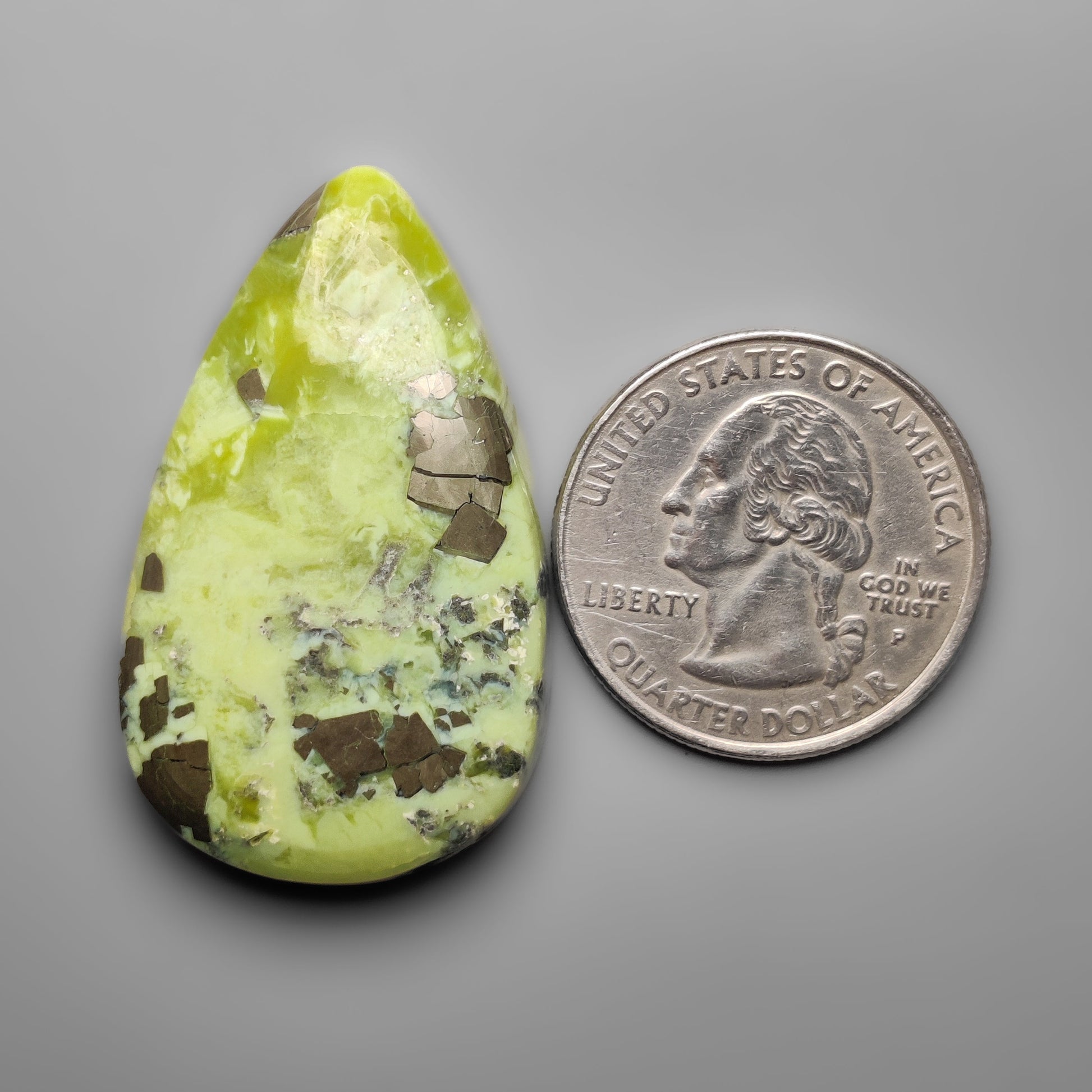 Serpentine,Pyrite