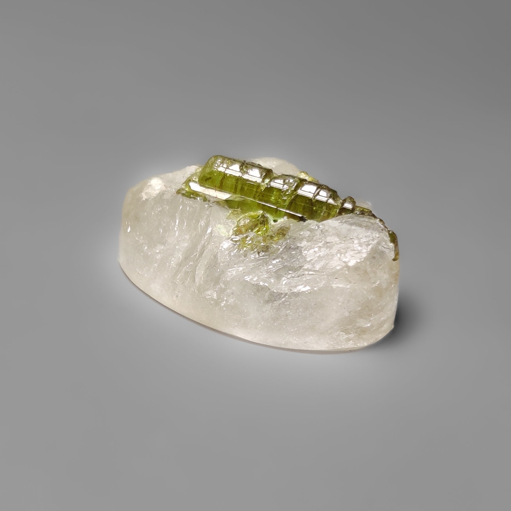 Tourmaline,Quartz