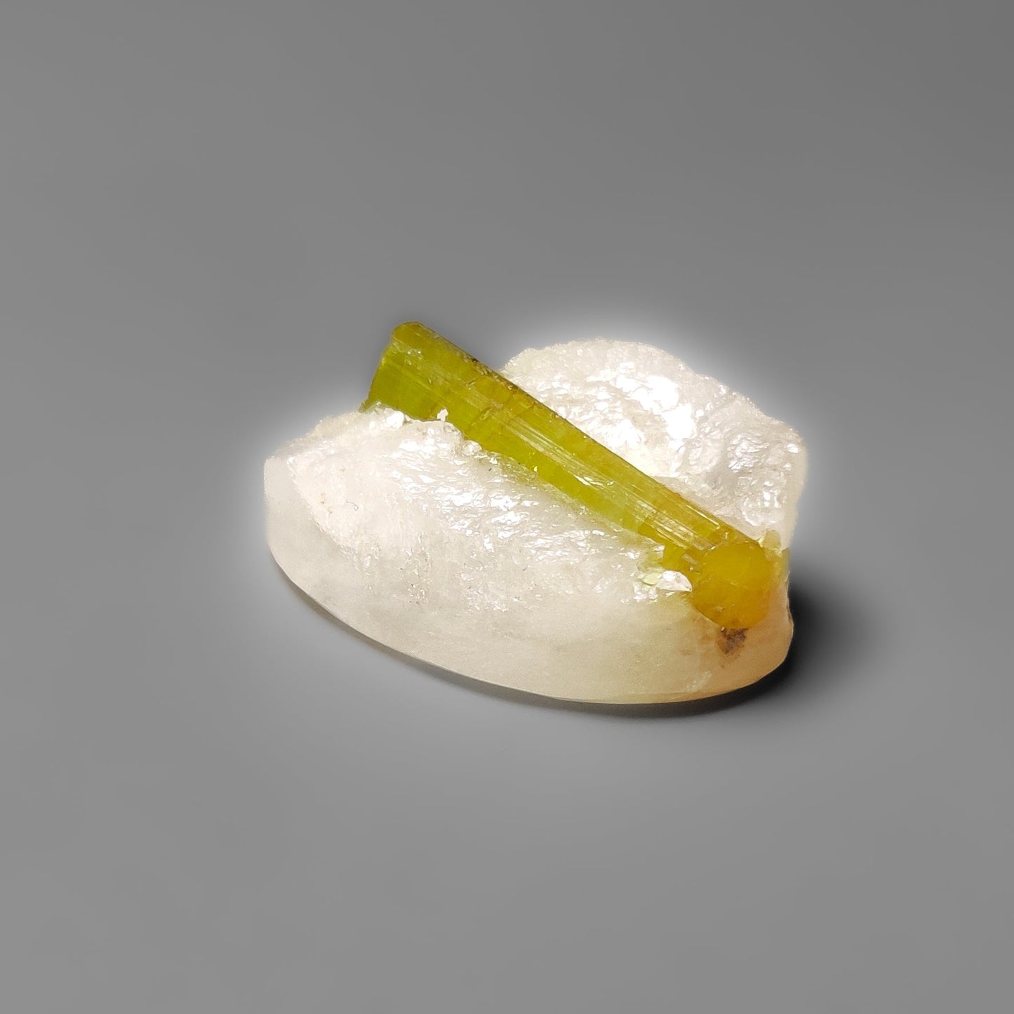 Tourmaline,Quartz