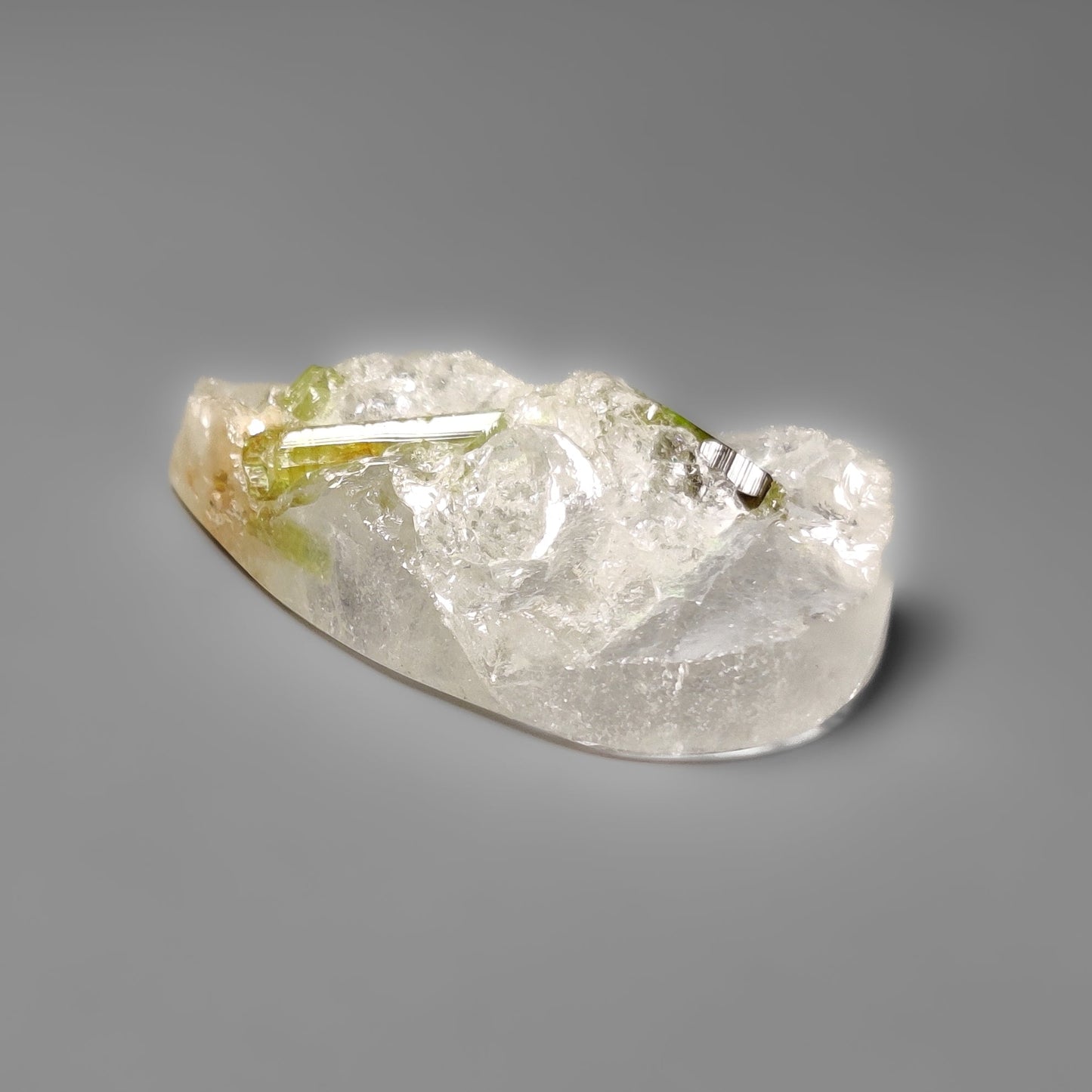 Tourmaline,Quartz