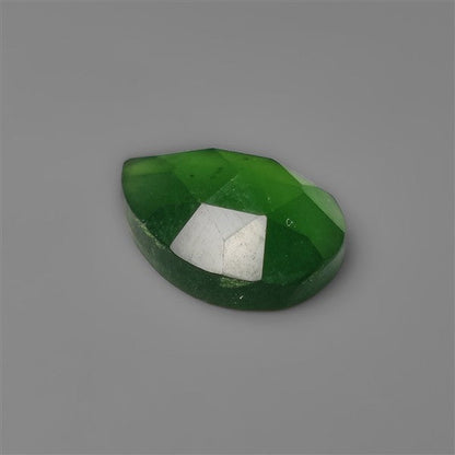Rose Cut Gemmy Serpentine