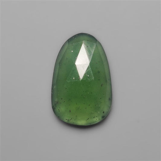 Rose Cut Gemmy Serpentine