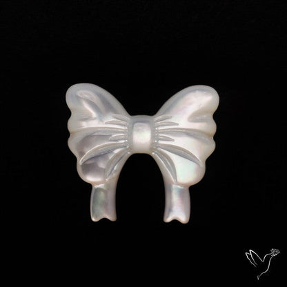 Mother Of Pearl Bow Tie Carving