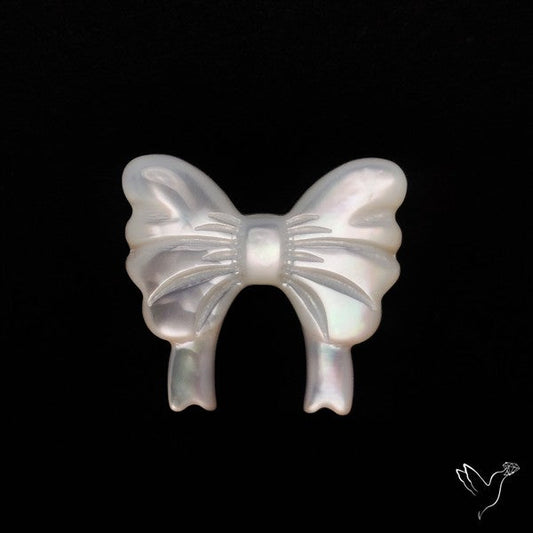 Mother Of Pearl Bow Tie Carving