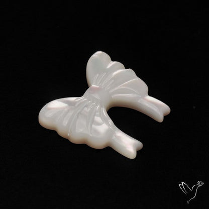 Mother Of Pearl Bow Tie Carving