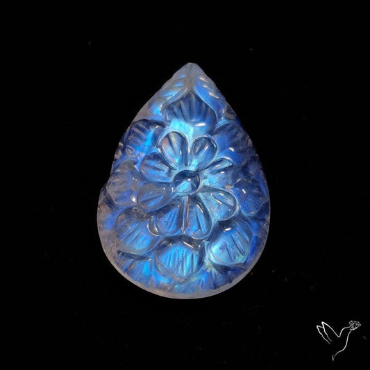 Rainbow Moonstone Mughal Carving