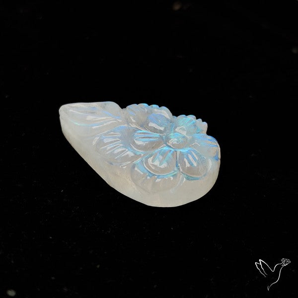 Rainbow Moonstone Mughal Carving
