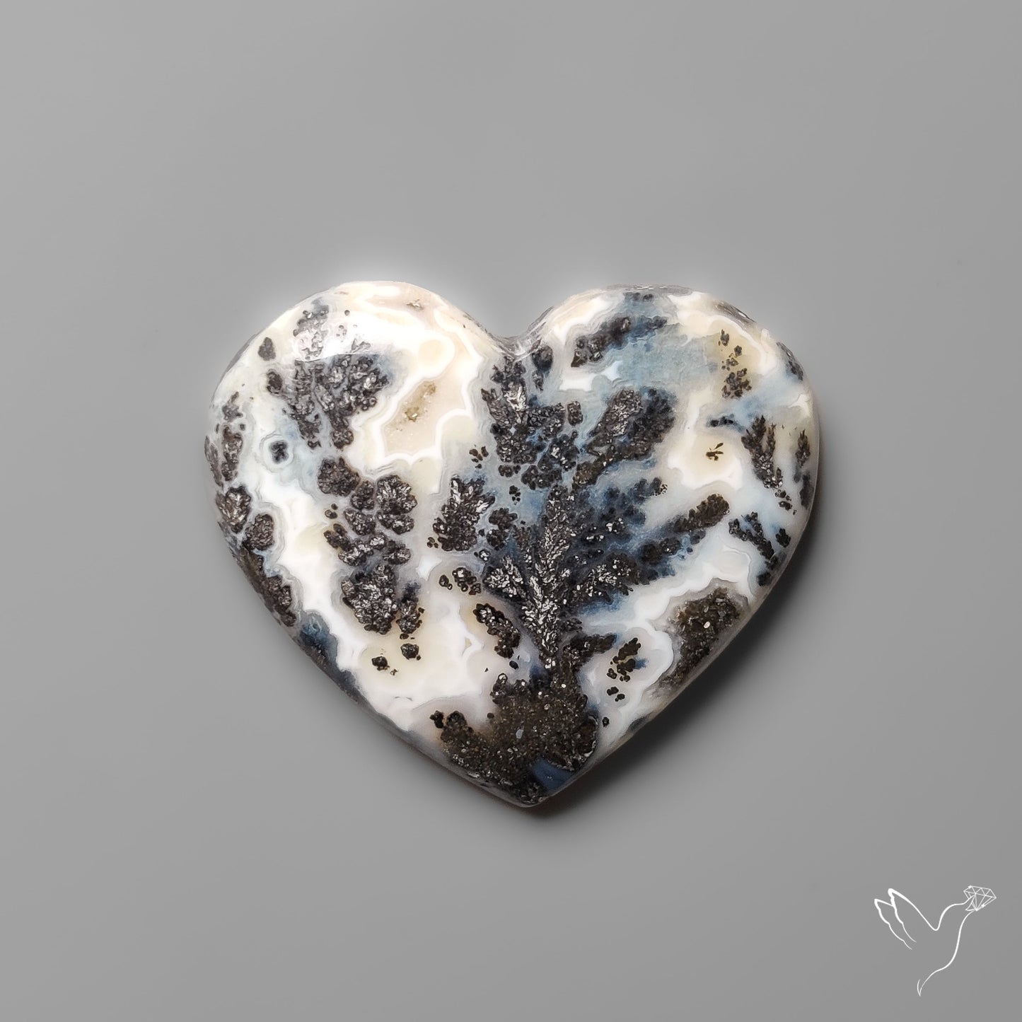 Dendritic Parallel Agate Heart Carving