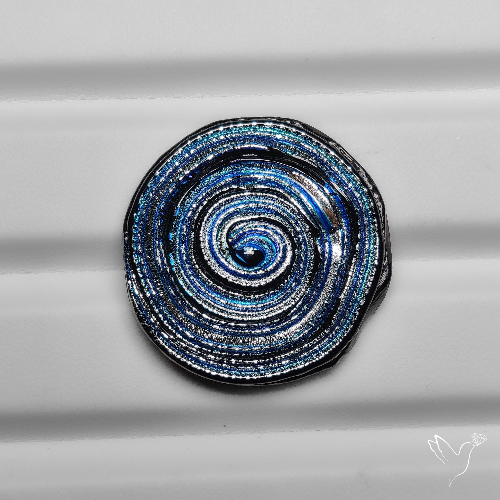 Dichroic Glass Artistic Spiral Carving