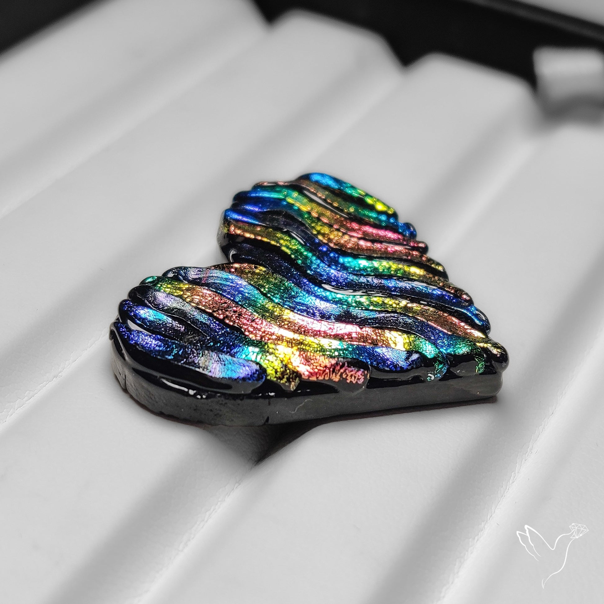 Dichroic Glass Artistic Spiral Carving