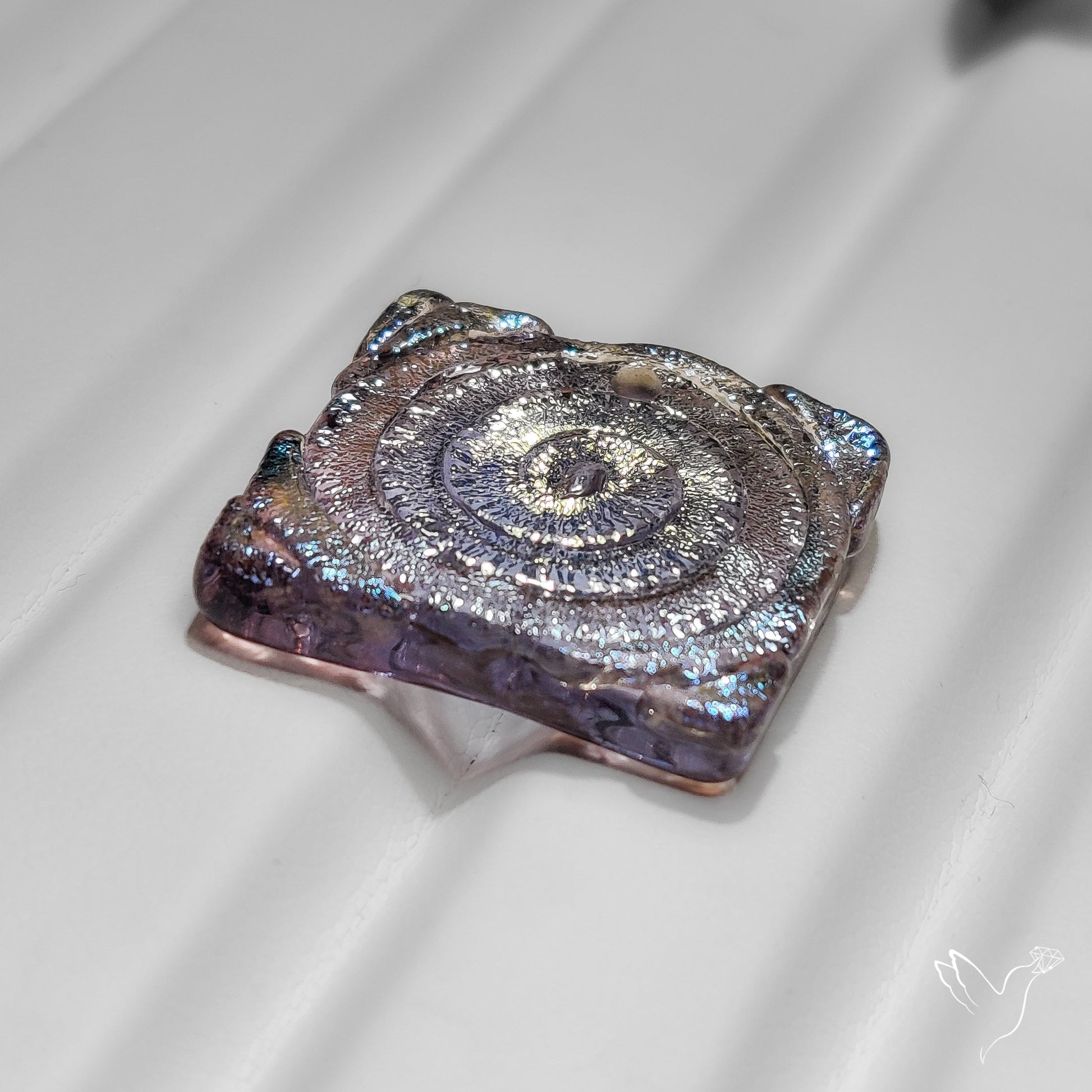 Dichroic Glass Artistic Spiral Carving