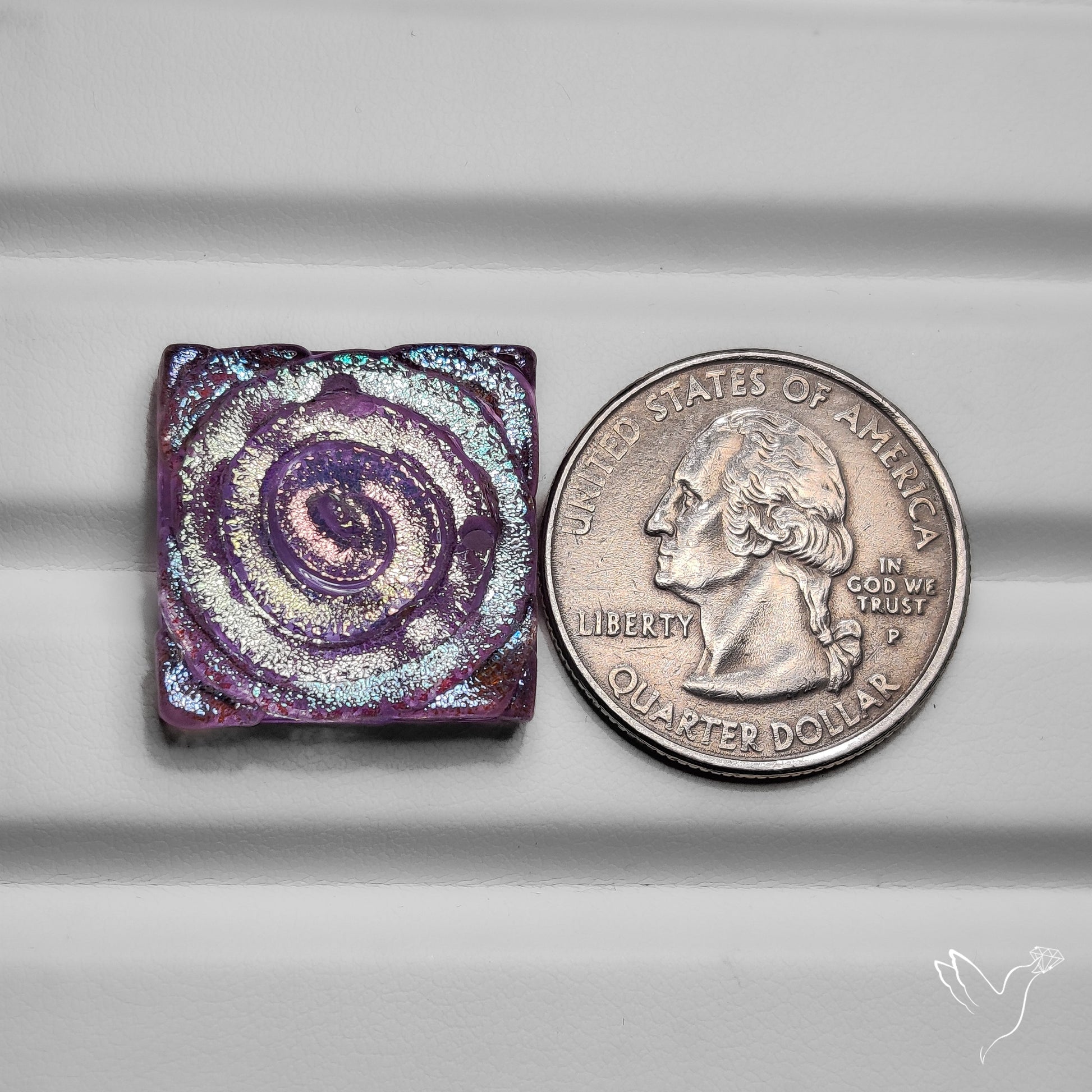 Dichroic Glass Artistic Spiral Carving