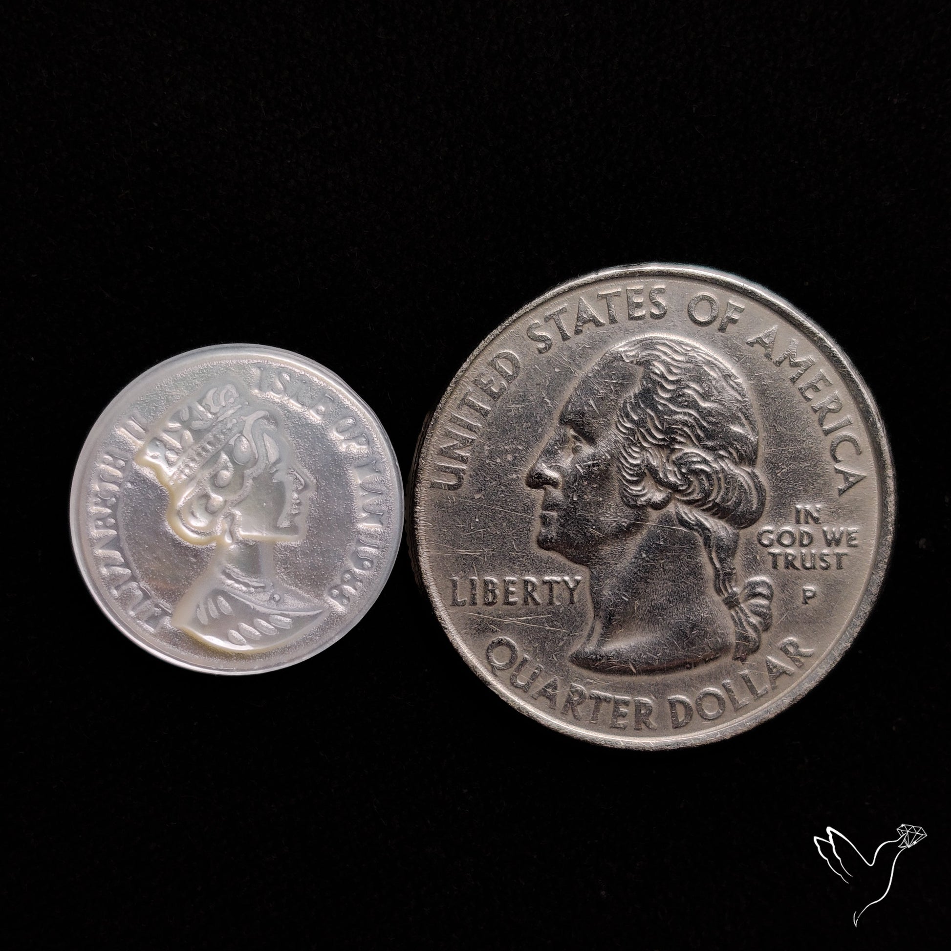 Mother Of Pearl Queen Carving