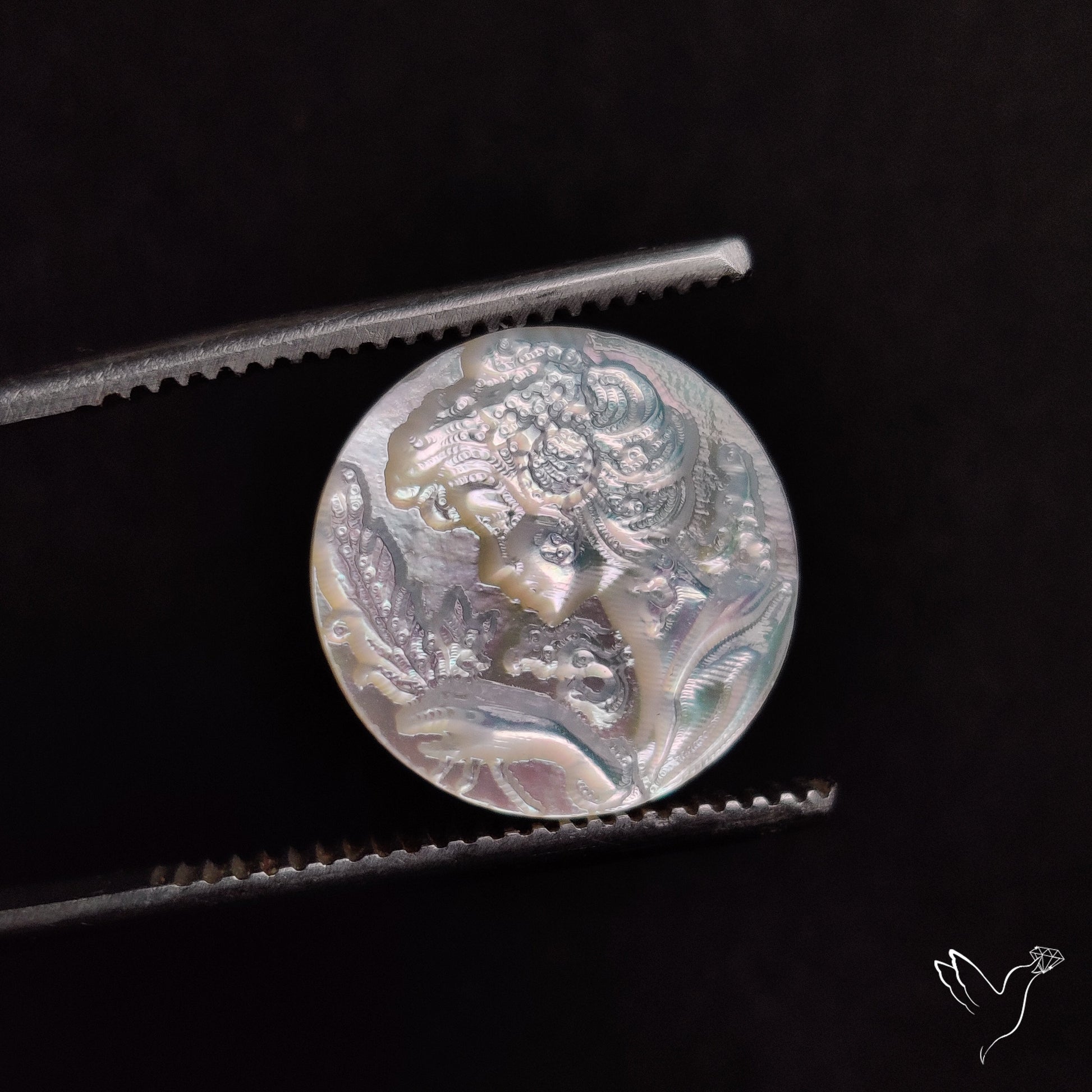 Mother Of Pearl Woman Cameo with Flowers Carving