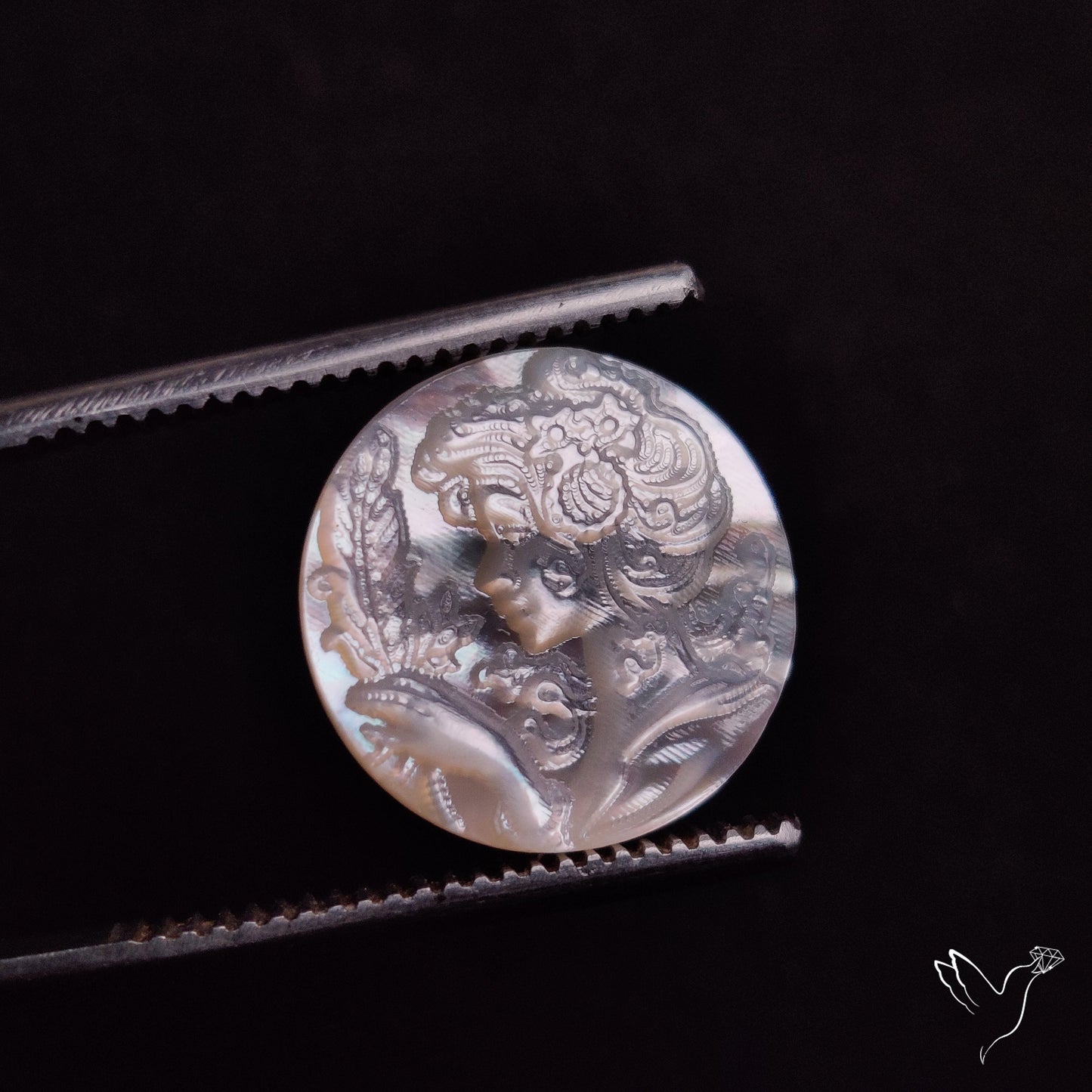 Mother Of Pearl Woman Cameo with Flowers Carving