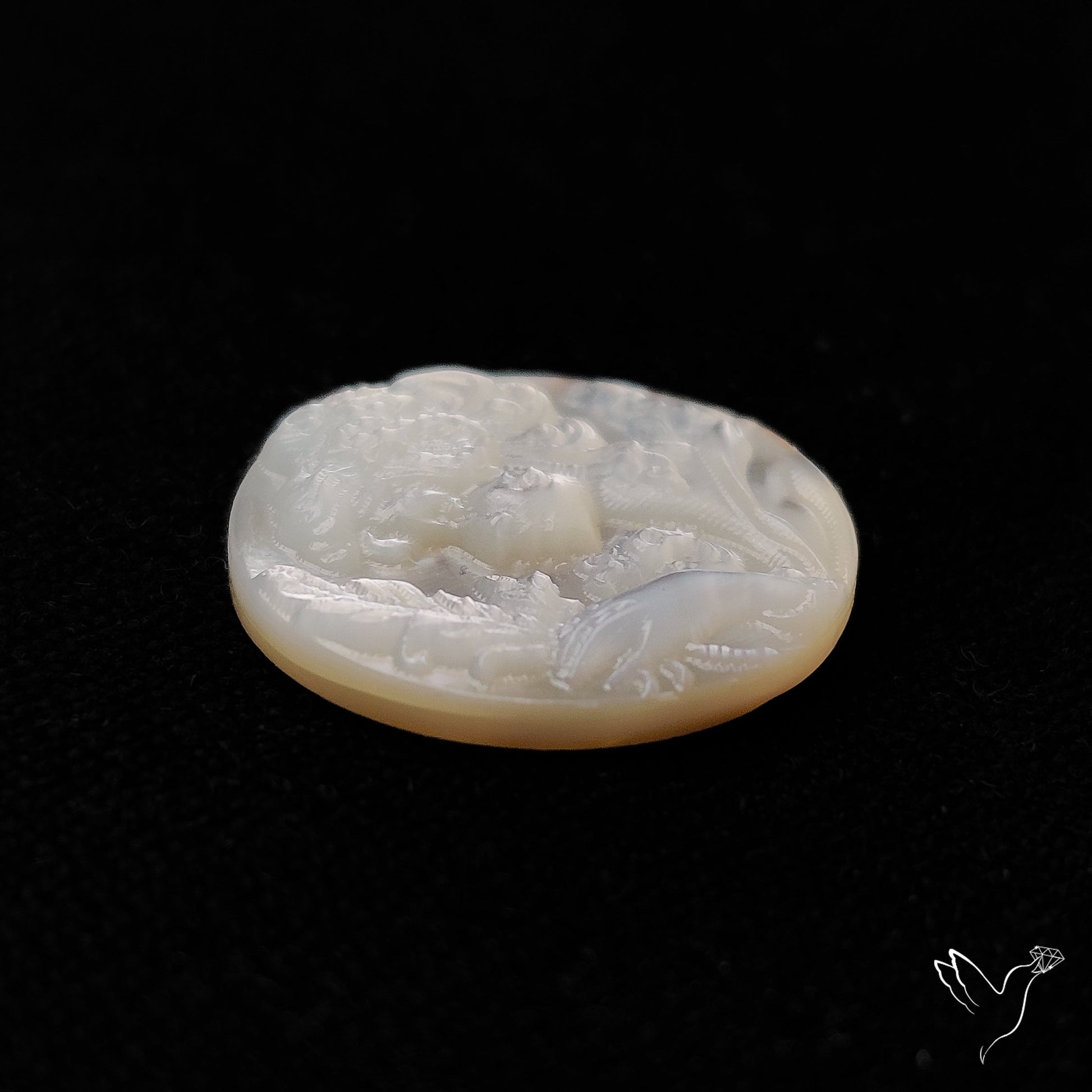 Mother Of Pearl Woman Cameo with Flowers Carving