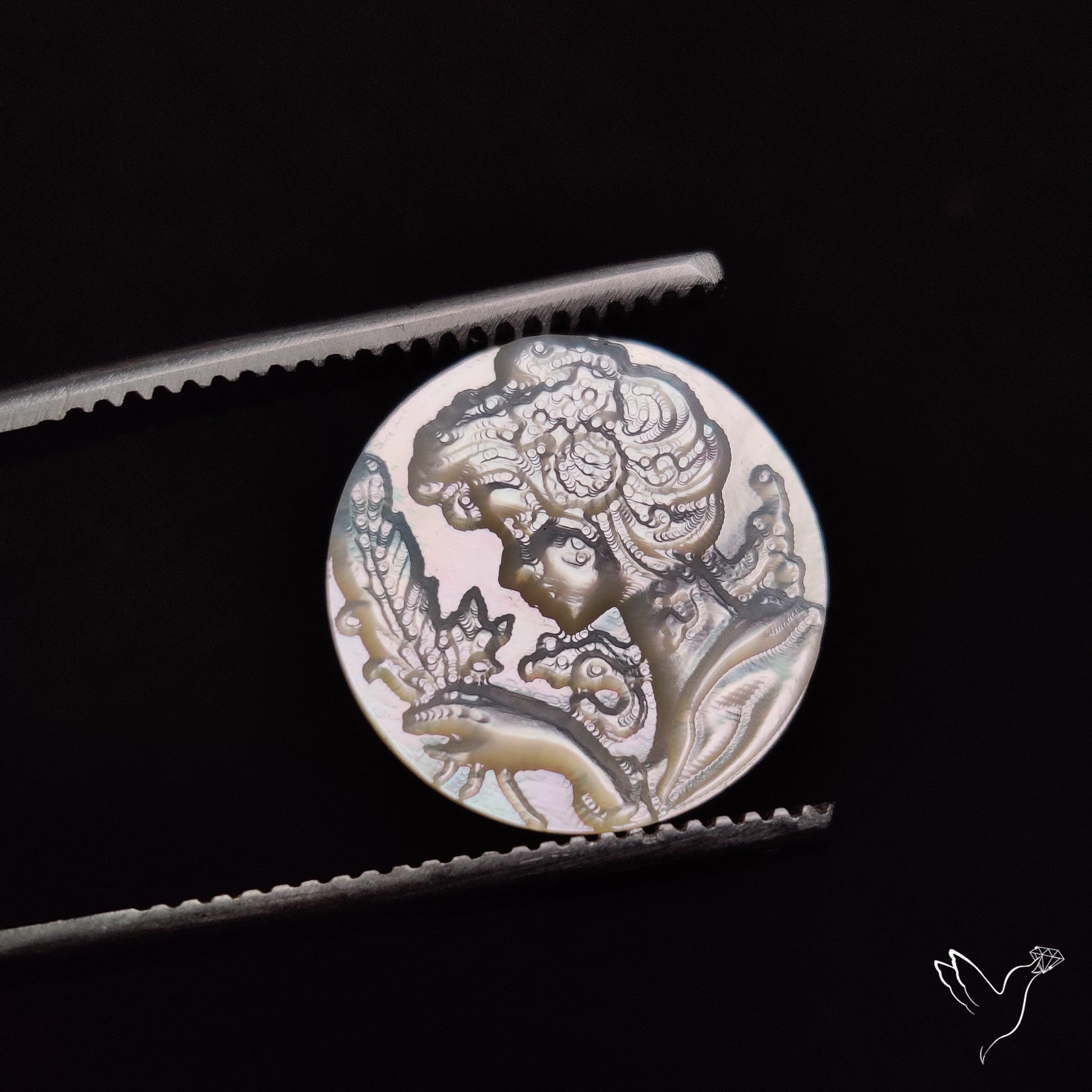 Mother Of Pearl Woman Cameo with Flowers Carving