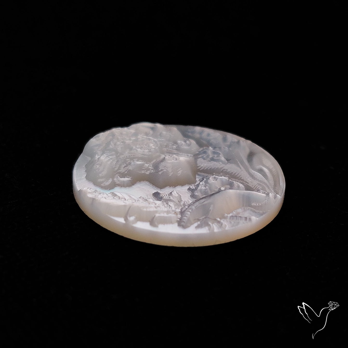 Mother Of Pearl Woman Cameo with Flowers Carving