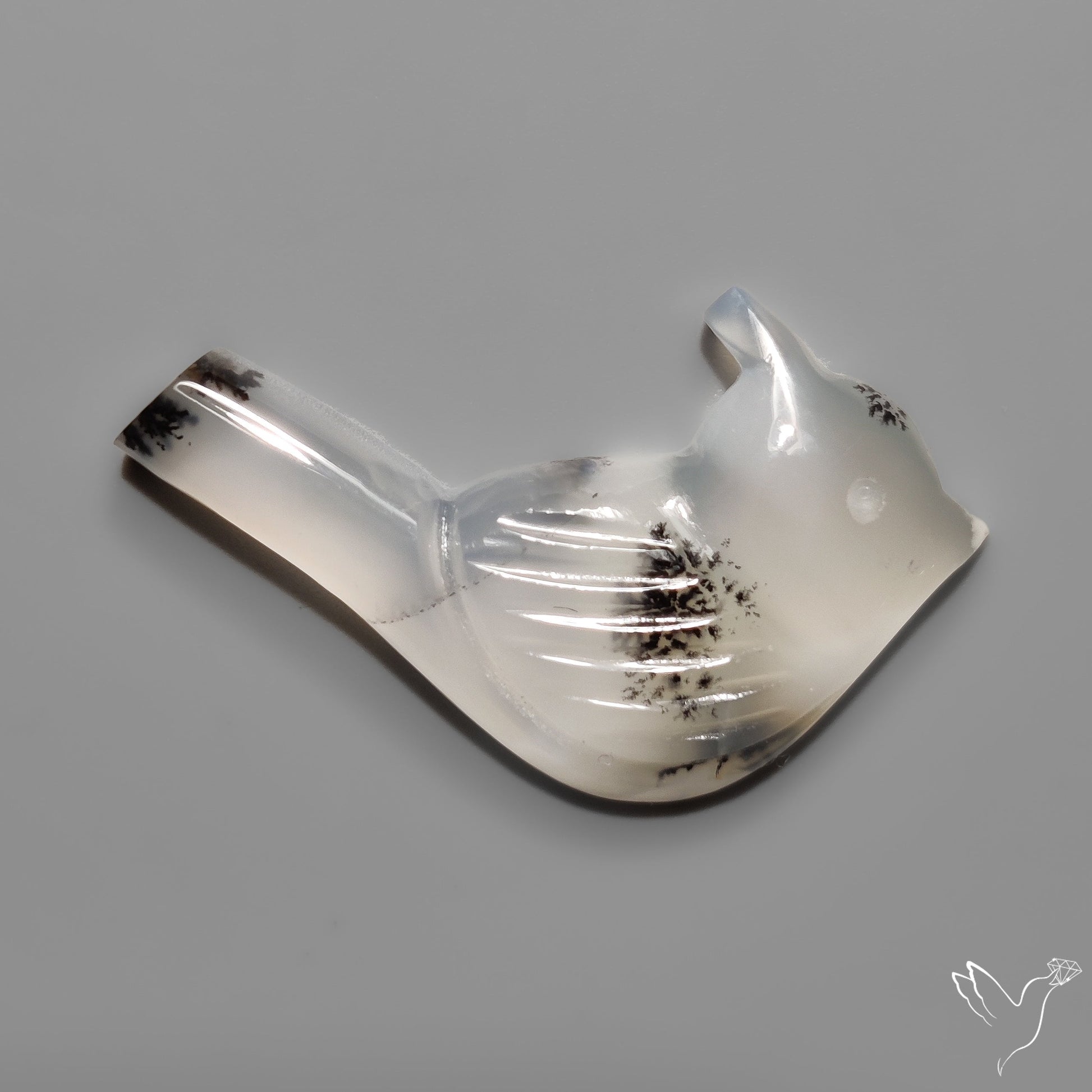 Scenic Agate Bird Carving