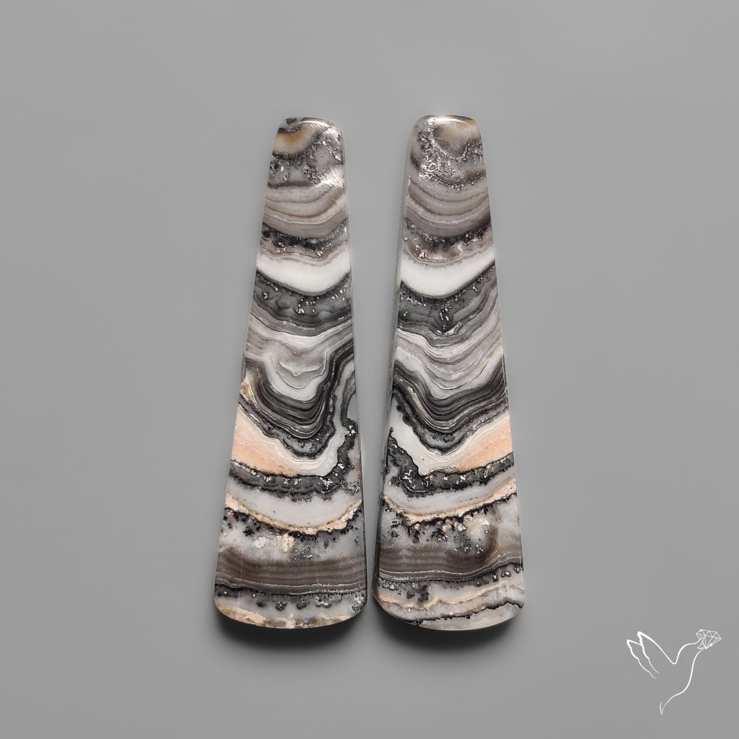 Phantom Calcites Pair