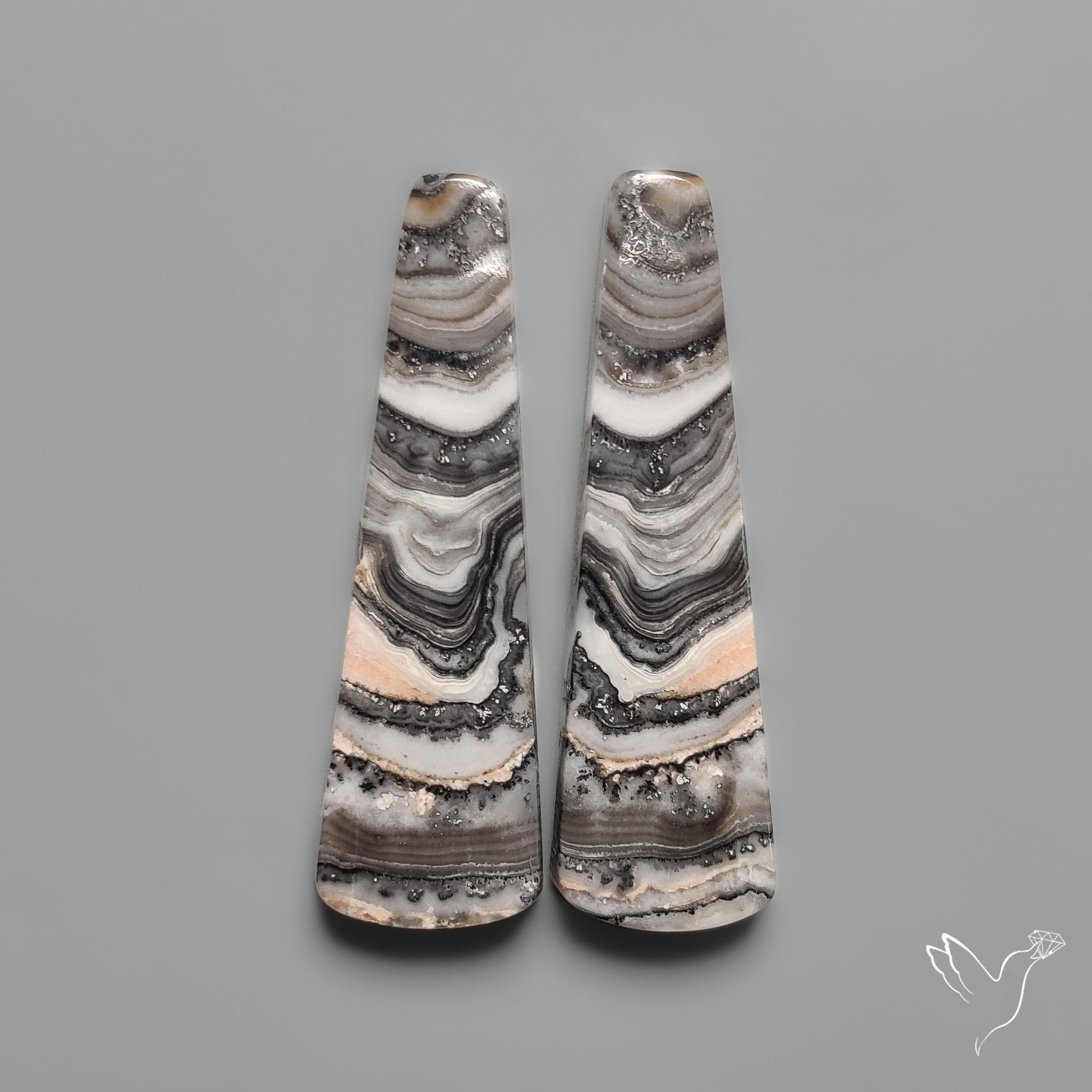 Phantom Calcites Pair