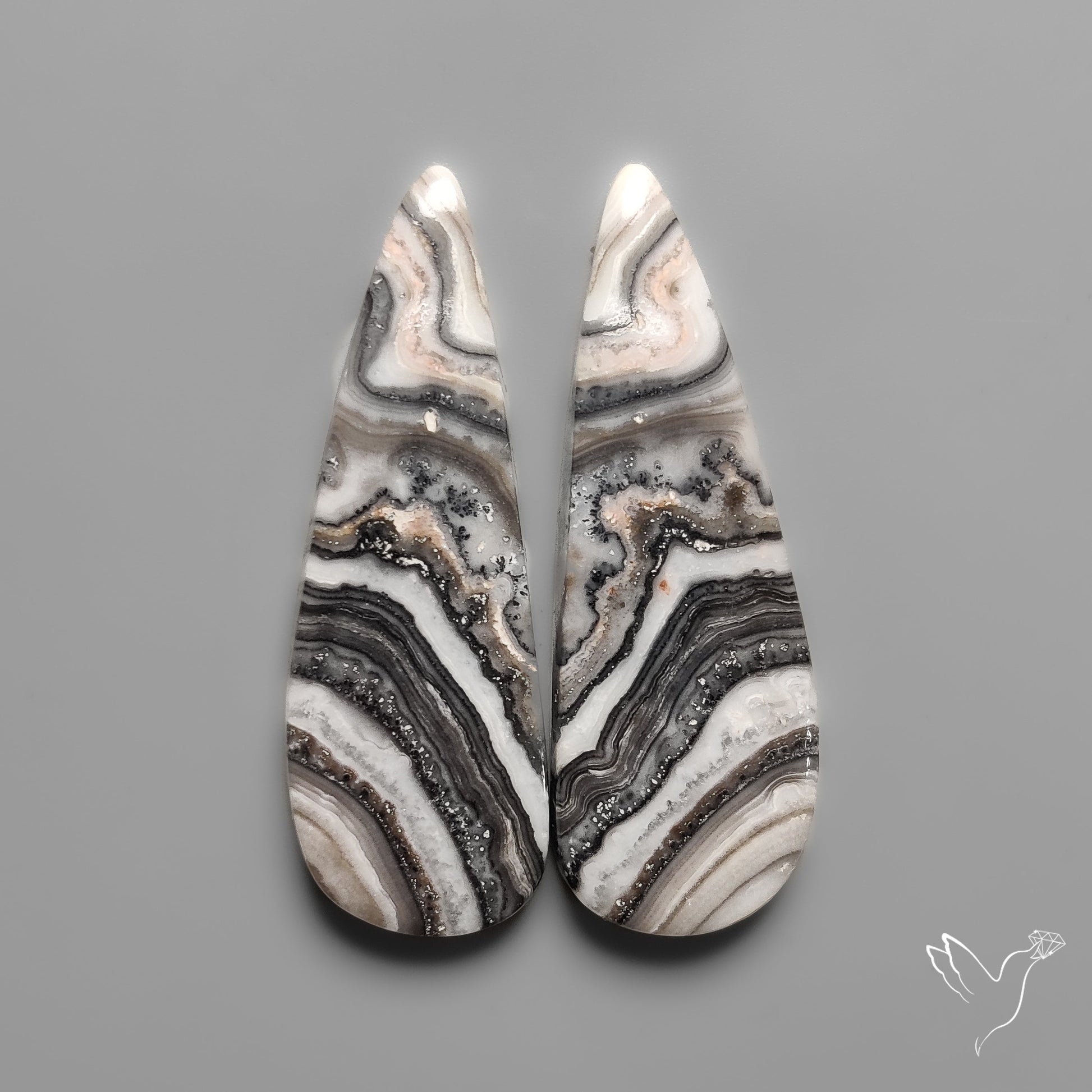 Phantom Calcites Pair