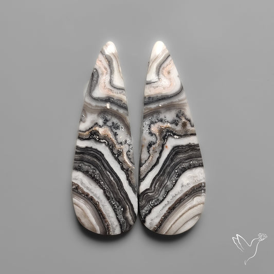 Phantom Calcites Pair