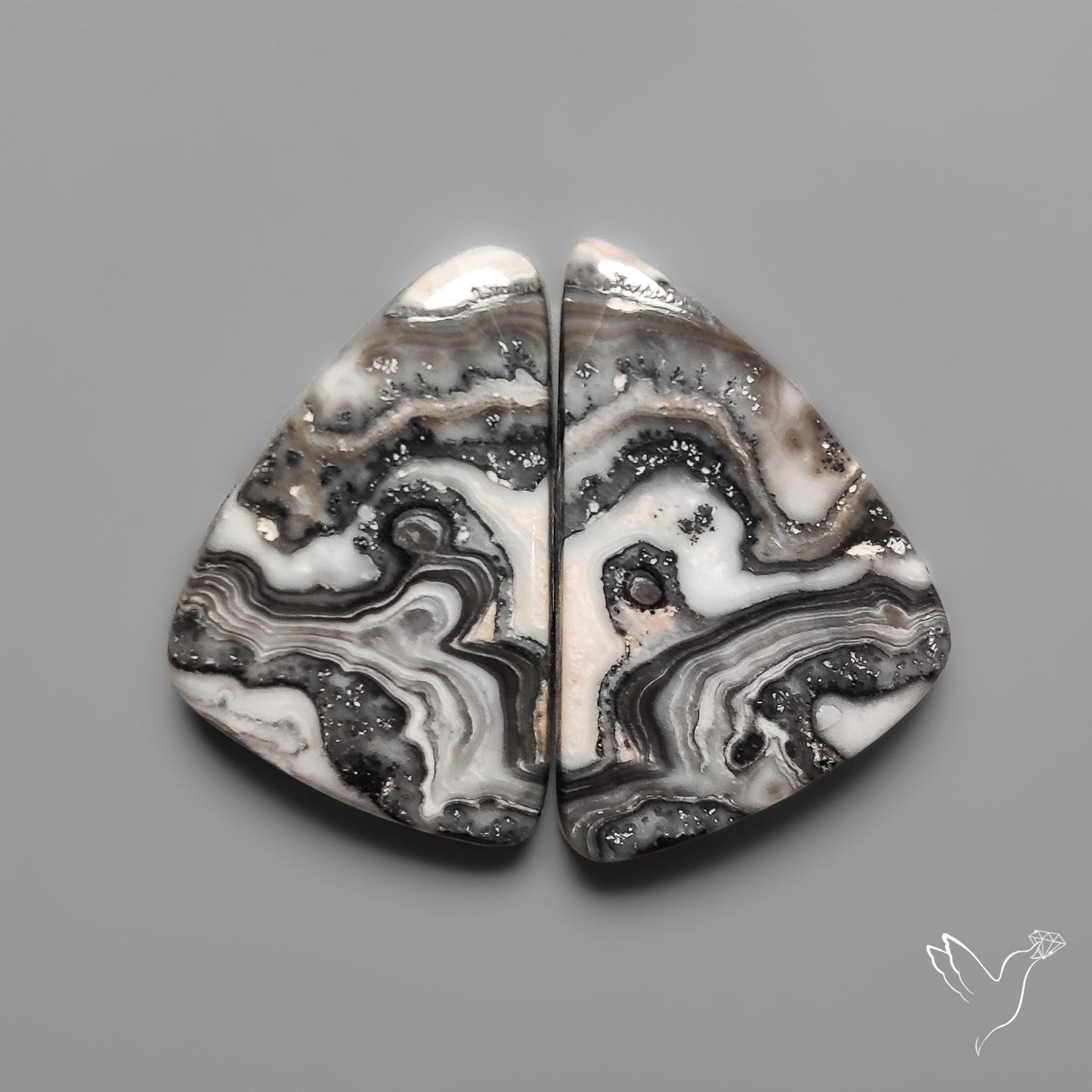 Phantom Calcites Pair